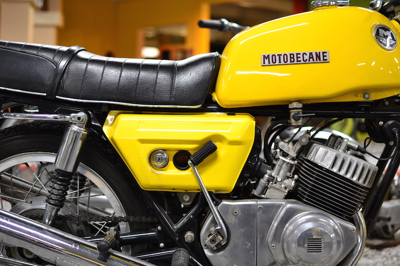 musee-motobecane-jaune-saint-quentin