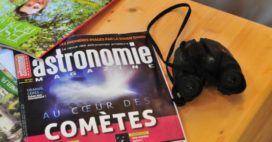 astronomie magazine à La Maison de l'Omignon séjour voir la lune et les étoiles