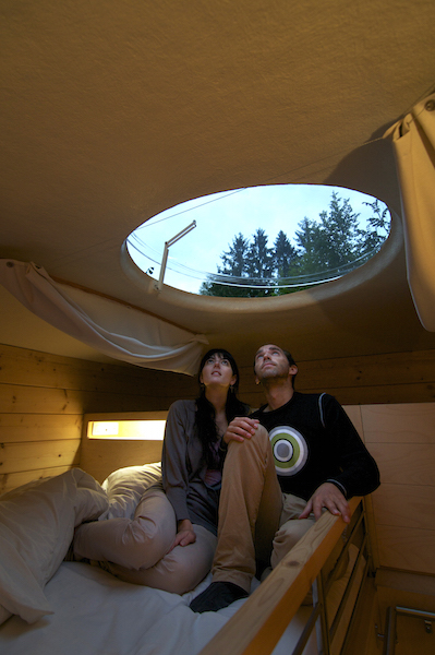 cabane-avec-vue-sur-le-ciel-et-les-etoiles