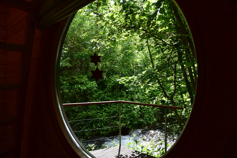 hebergement-insolite-cabane-carre-etoiles