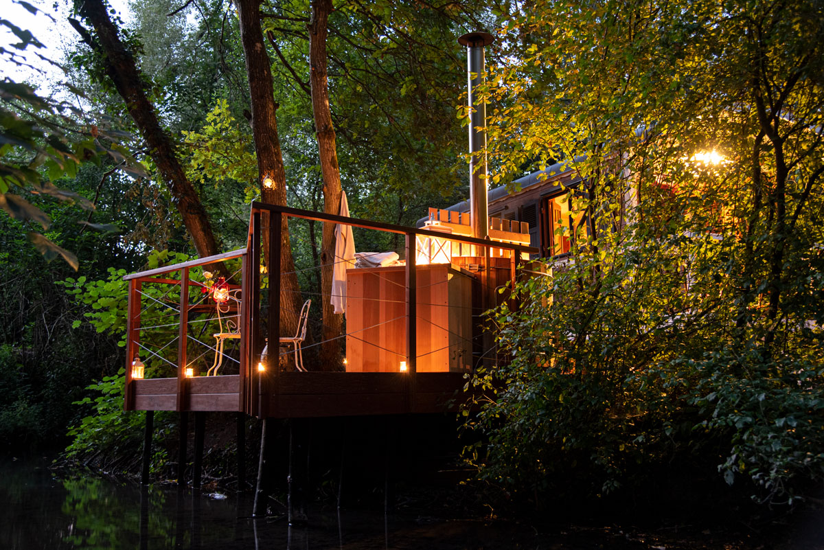 Nuit insolite en famille avec jacuzzi privatif – La Maison de l'Omignon