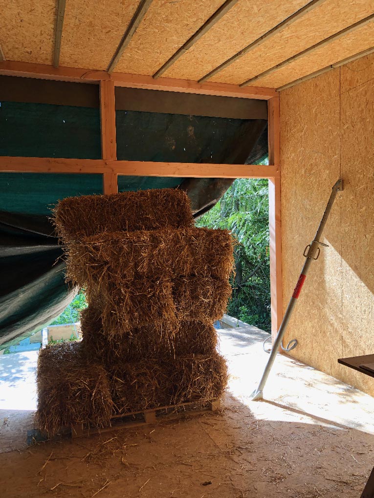 chantier-ballot-de-paille-cabane-ecolodge