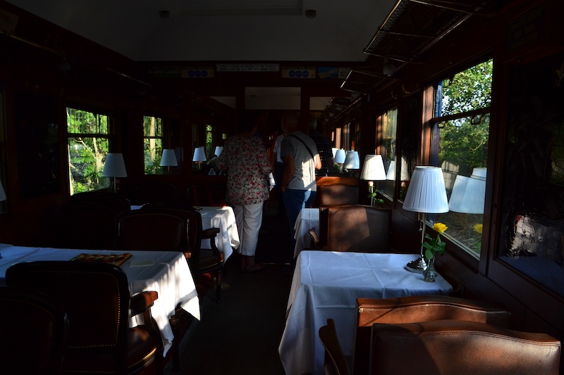 train-touristique-avec-repas